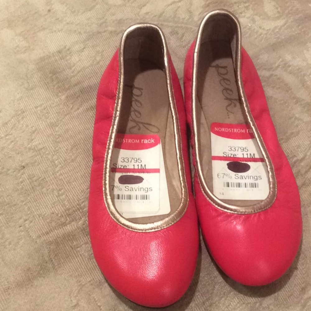 New Peek girls salmon flats Sz 11